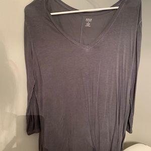 Quarter length tee